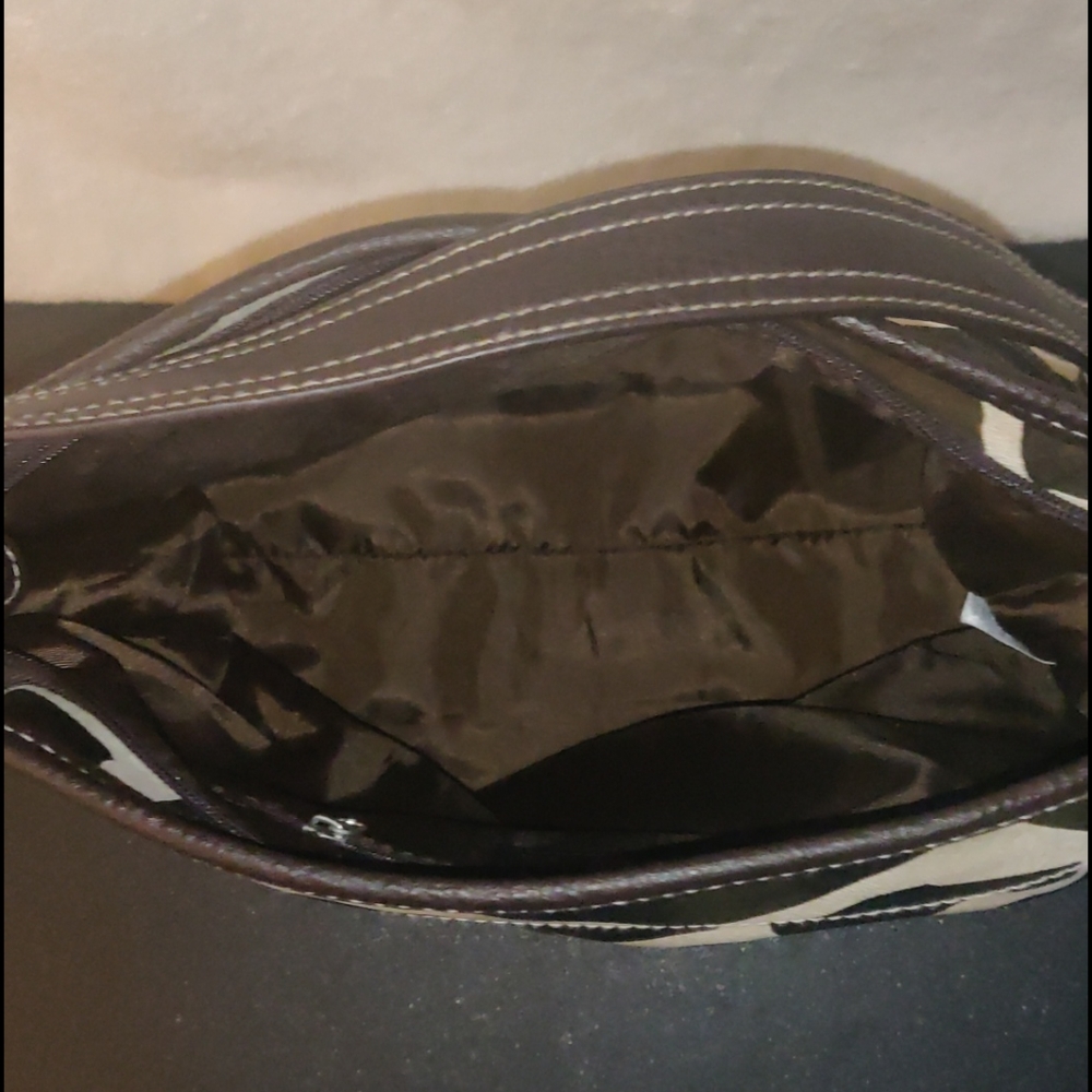 Purse - Picture 2 of 3